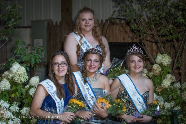 2016 Fair Queen and her court